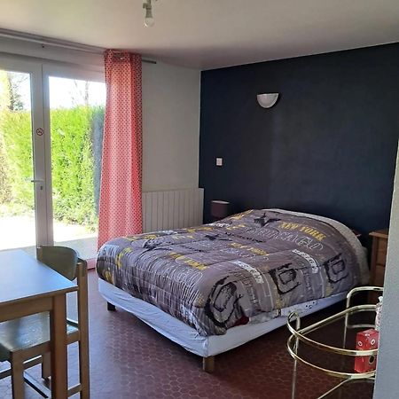 Studio Charmant A Treignac Avec Terrasse De 22 M² Zewnętrze zdjęcie